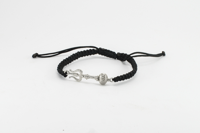 Men - Shiv Hanuman Astra Hallmarked 92.5% Silver Bracelet in Black Cotton Thread - Image 2