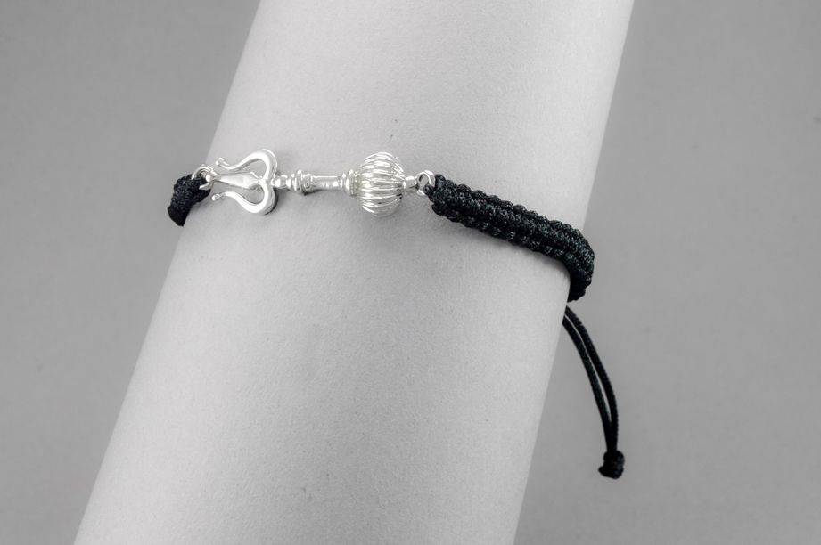 Men - Shiv Hanuman Astra Hallmarked 92.5% Silver Bracelet in Black Cotton Thread - Image 4